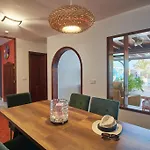 Casa Petra Peaceful & Private, Sea Views, Pool & Bbq 빌라 플라야블랑카