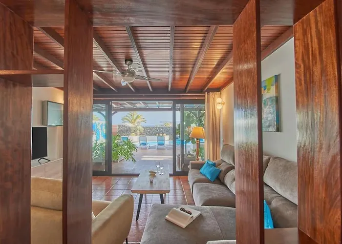 Casa Petra Peaceful & Private, Sea Views, Pool & Bbq فيلة بلايا بلانكا