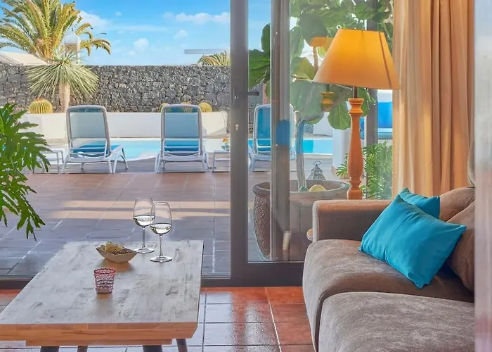 Casa Petra Peaceful & Private, Sea Views, Pool & Bbq فيلة *