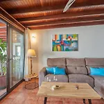 Casa Petra Peaceful & Private, Sea Views, Pool & Bbq * Playa Blanca (Lanzarote)